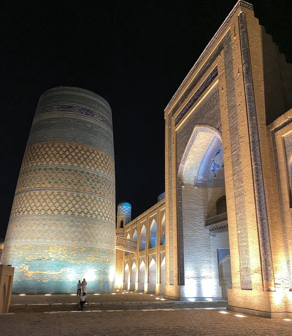 Волшебная Хива вечером – групповая экскурсия