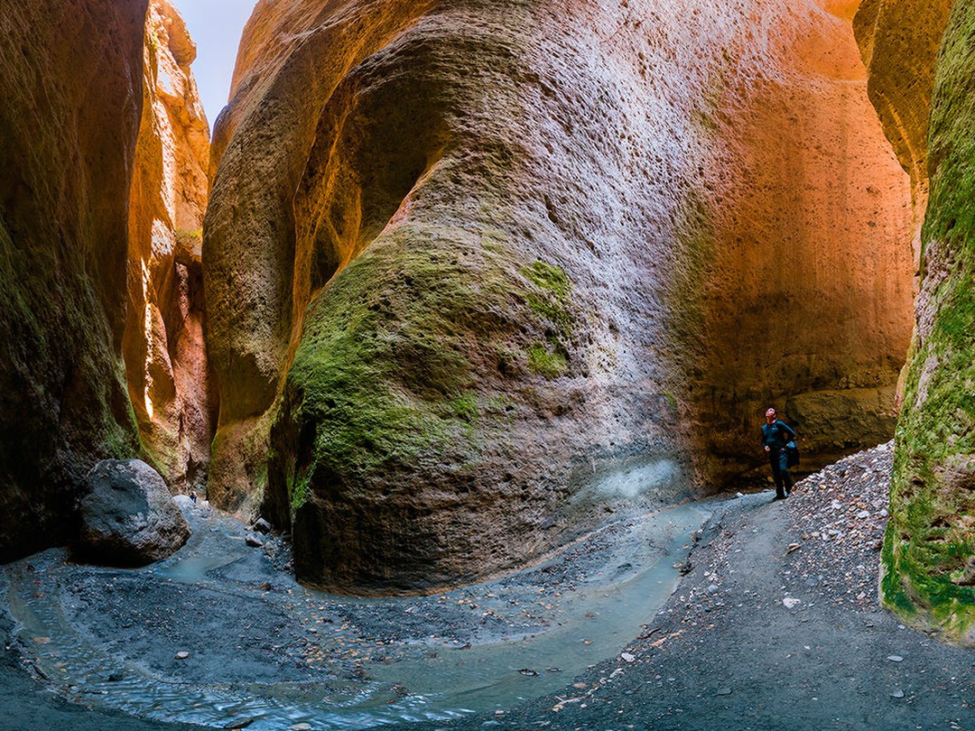 Фото 1 авторского тура - день 4 Треккинг по Карадахской теснине и подземный водопад Фото 1 авторского тура - день 4 Треккинг по Карадахской теснине и подземный водопад