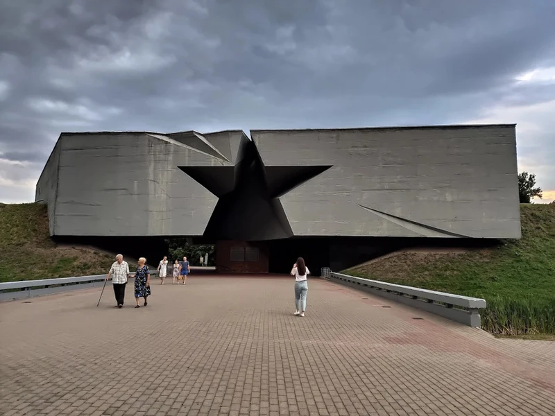 Брест, Брестская крепость и Беловежская пуща — из Минска – индивидуальная экскурсия