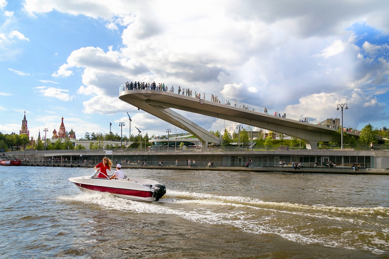 Прогулки в Москве речные River