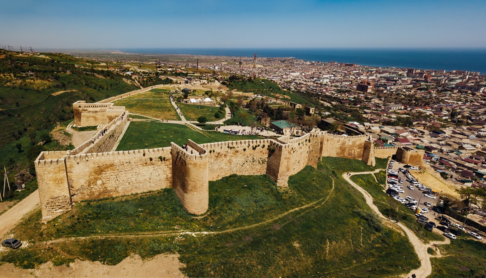 Крепость Нарын кала в Дагестане