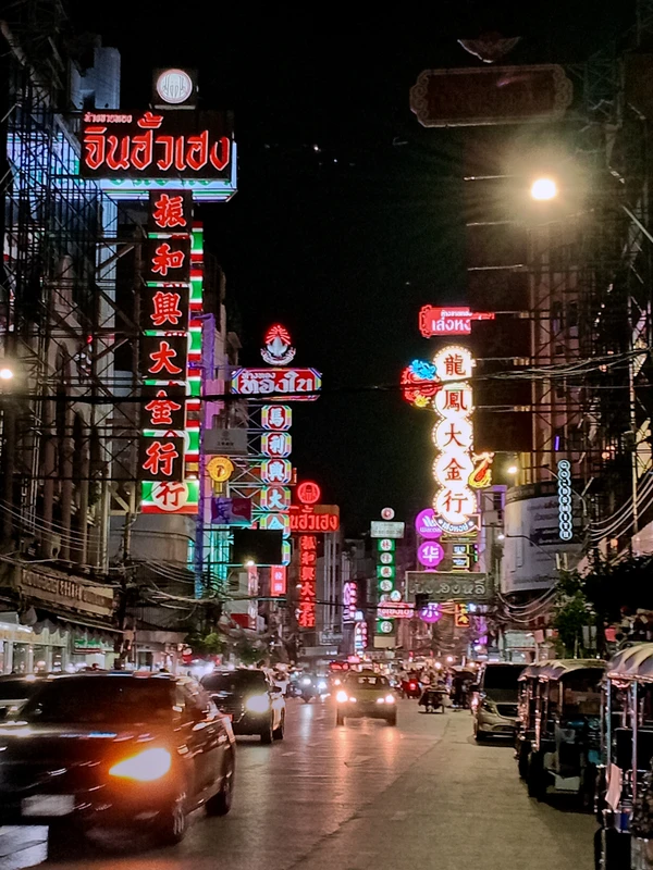 Две грани Бангкока: секретные улочки и колоритные рынки – индивидуальная экскурсия