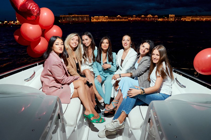 Развод мостов — на катере – индивидуальная экскурсия