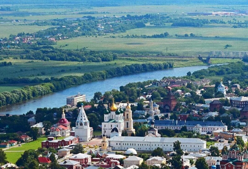 Интерактивная экскурсия по Кремлю.                        
Коломна — град соцарственный.