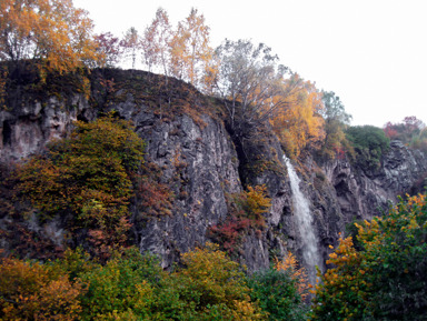 Медовые водопады и гора Кольцо – групповая экскурсия