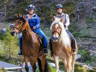 Верховая Езда в Белеке – групповая экскурсия