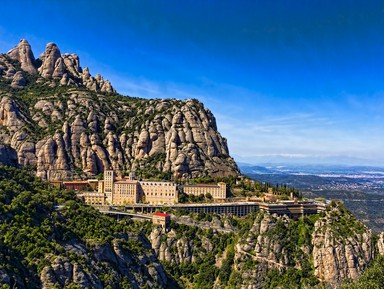 Духовный символ Каталонии — монастырь Монтсеррат – индивидуальная экскурсия