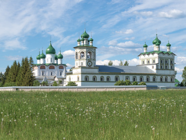 Экскурсия по трем монастырям Великого Новгорода на транспорте туристов
