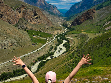 Суровый Кавказ: Хуламо-Безенгийское ущелье, «Замок Людоедов», Язык тролля  – индивидуальная экскурсия