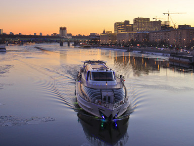 Обзорный круиз по Москве-реке (Основной зал гост Украина) – групповая экскурсия