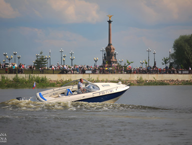 Водная прогулка и экскурсия по Ярославлю 