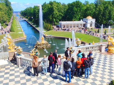 Из Петербурга в Петергоф к паркам и дворцам на комфортном автомобиле – индивидуальная экскурсия