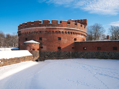 Экскурсия по фортам Калининграда на транспорте туристов