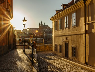 Прага в лучах заката: на автобусе и пешком – групповая экскурсия