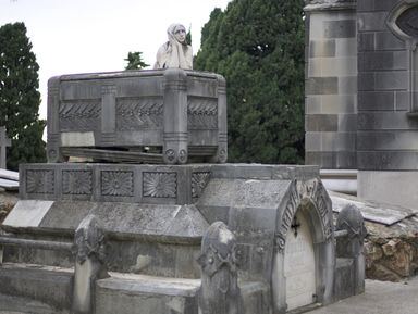 Город Мёртвых. Кладбище Монтжуик – индивидуальная экскурсия