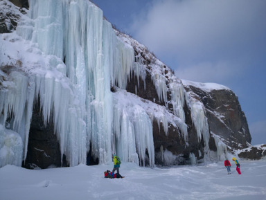 Ледопады бухты Тихой – групповая экскурсия