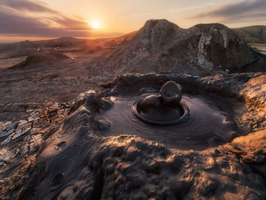 Марсианские пейзажи: грязевые вулканы Гобустана и огненный Абшерон – индивидуальная экскурсия