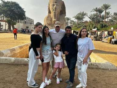 Путешествия на пирамиды  Гизы и сакара с переходом в городе мертвых древнего Египта  – индивидуальная экскурсия