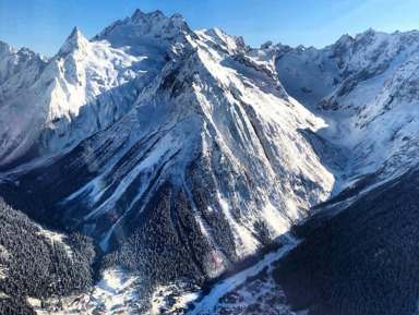 Путешествие в величественный Домбай – групповая экскурсия
