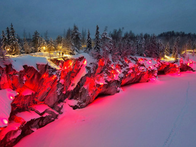 Новый Год в эко-Карелии за 3 дня: Дед Мороз Джухани, мраморный каньон Рускеала, долина водопадов и природный зоопарк! – групповая экскурсия