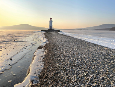 Топ локации VL: Токаревский Маяк, Остров Русский/Тобизина, бухта Стеклянная – индивидуальная экскурсия