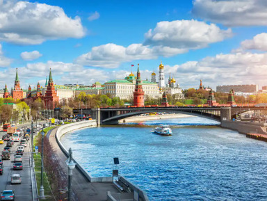 Речная прогулка по центру Москвы на панорамном теплоходе – групповая экскурсия