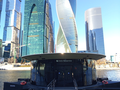 К небоскрёбам Москва-Сити по реке на аквабусе + кофе на уровне облаков – групповая экскурсия
