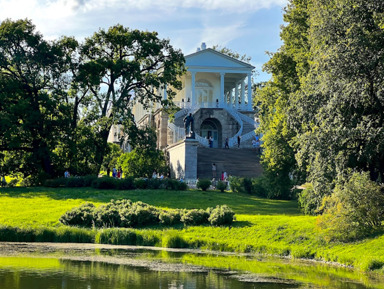 Царское Село все включено: Екатерининский дворец, парк и собор – групповая экскурсия