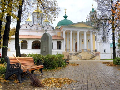 Каменные сказы Ярославля: город + Спасо-Преображенский монастырь – индивидуальная экскурсия