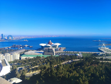 Солнечный Баку - обзорная экскурсия по солнечному городу