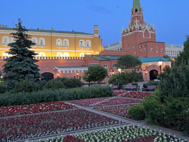 Индивидуальная экскурсия «Тайны и легенды Александровского сада»
