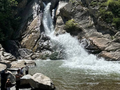 Древняя крепость, Хучнинский водопад и экраноплан «Лунь» – групповая экскурсия