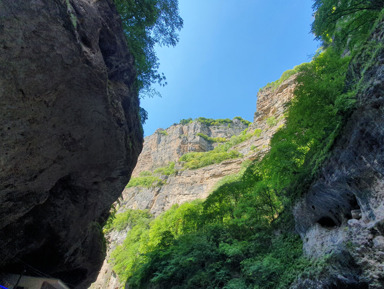 Перевал Актопрак и Чегемские водопады – групповая экскурсия