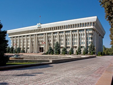 Архитектурно-историческая прогулка по Бишкеку – индивидуальная экскурсия