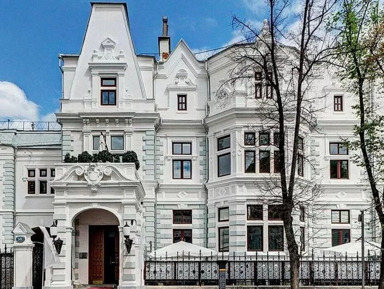 Аристократическая Поварская с посещением Центрального Дома Литераторов – индивидуальная экскурсия