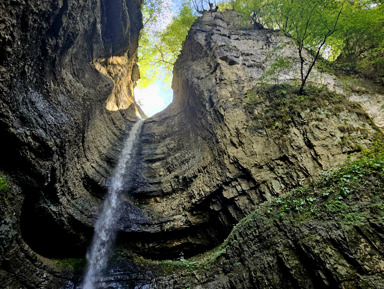 Чегемское ущелье, «Флай Чегем» и «Город мёртвых» из Нальчика – групповая экскурсия