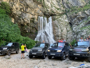Джип-тур на озеро Рица и Гегский водопад  – групповая экскурсия