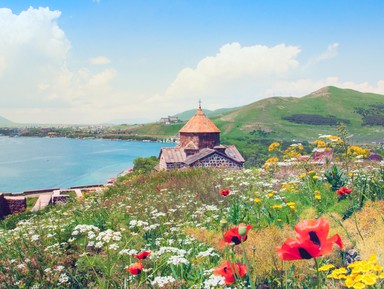 Древние святыни Армении и «наше море» Севан – групповая экскурсия