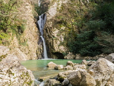 Трекинг из Сочи на Агурские водопады и Орлиные скалы – индивидуальная экскурсия