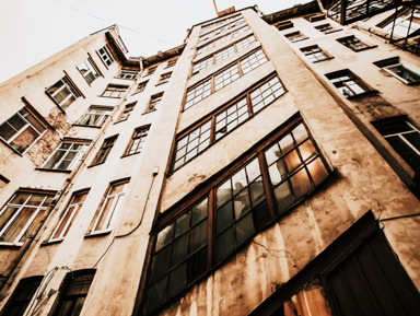 Секретные места Васильевского острова: дворы, парадные и легенды – групповая экскурсия