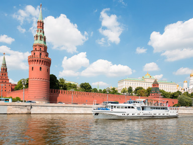 Часовая обзорная речная прогулка по центру Москвы от Крымского моста – групповая экскурсия