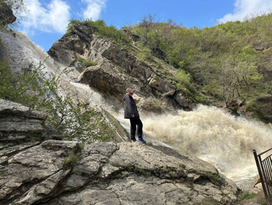 Древняя крепость, Хучнинский водопад и экраноплан «Лунь» – групповая экскурсия