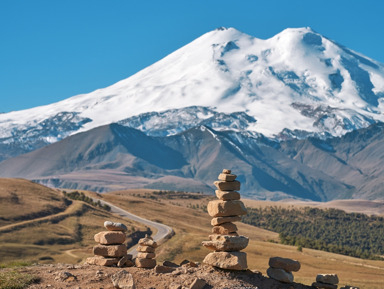 Путешествие к вершинам: Эльбрус, Чегет и Поляна Нарзанов – групповая экскурсия