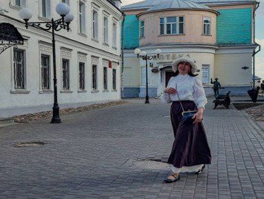 Губернский Владимир с барышней – групповая экскурсия