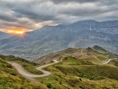 Вся Осетия за один день: поездка на комфортабельном внедорожнике – индивидуальная экскурсия