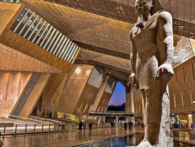 Каир: новый Большой Египетский Музей и пирамиды – групповая экскурсия