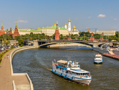 Весь центр столицы: прогулка от причалов «Воробьевы горы» и «Нескучный сад» – групповая экскурсия