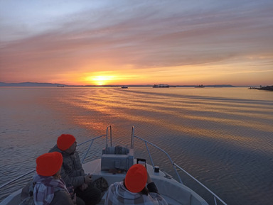 Вечерняя экскурсия по акватории Владивостока