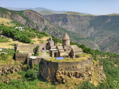Хор-Вирап, Нораванк, Татев — путешествие на юг Армении – индивидуальная экскурсия