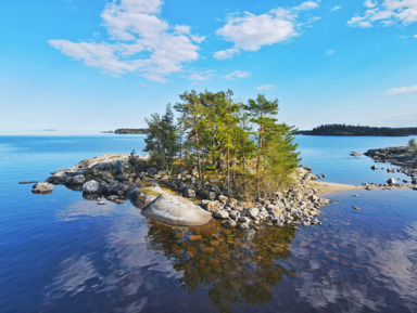 Природа Карелии: четыре водопада и круиз на ладье по Ладожским шхерам – групповая экскурсия